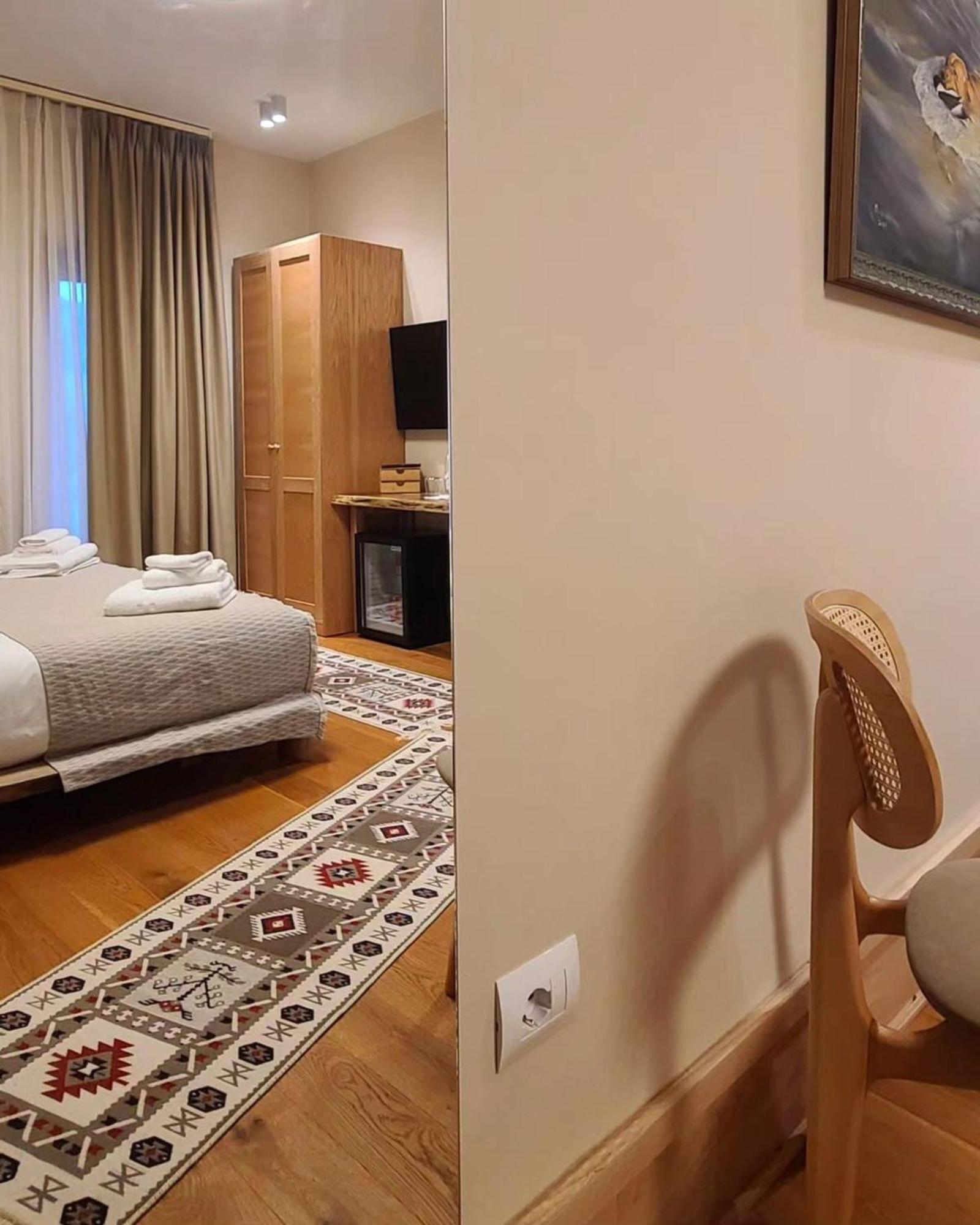 Velar Hotel Boutique คอร์เชอ ภายนอก รูปภาพ