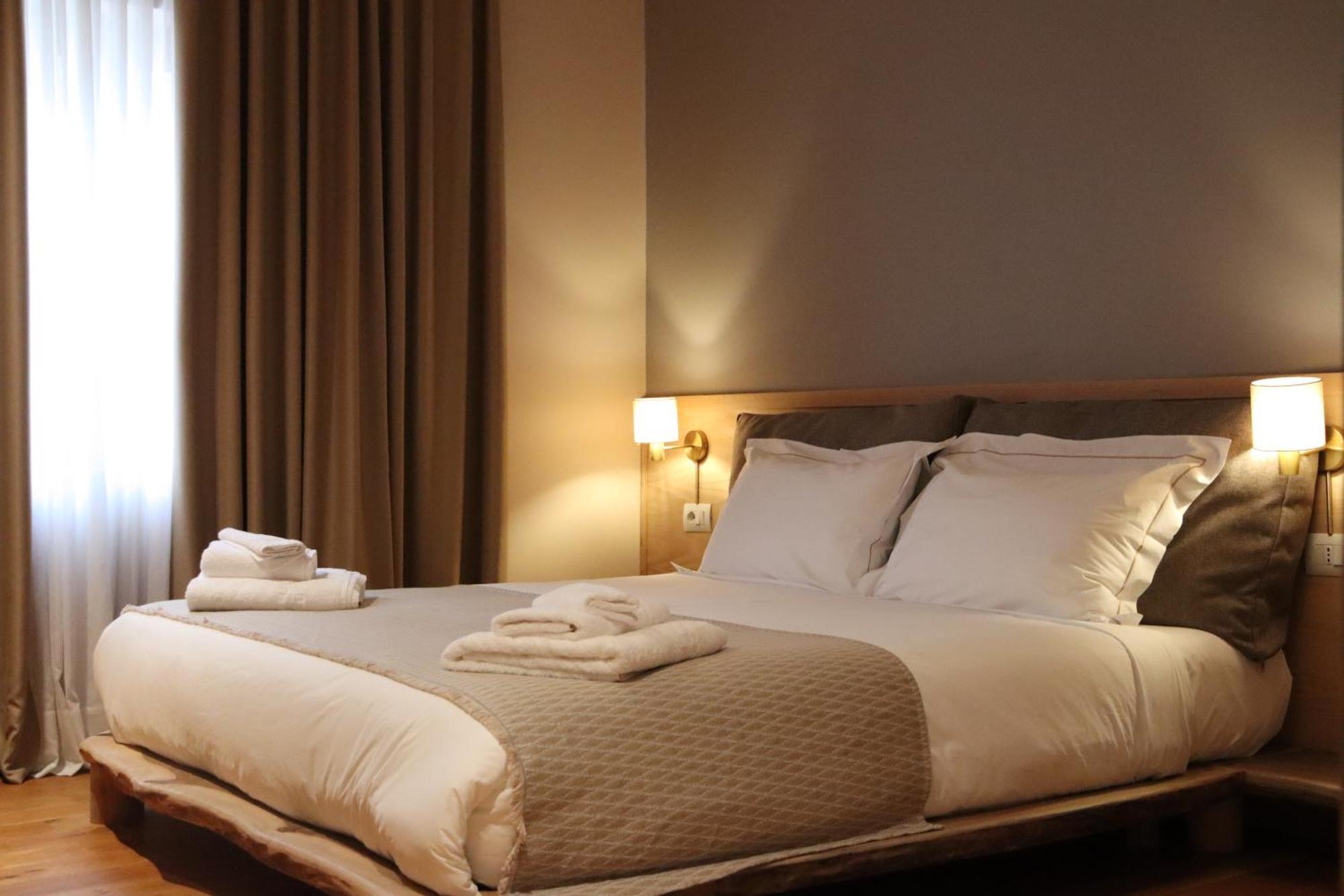 Velar Hotel Boutique คอร์เชอ ภายนอก รูปภาพ
