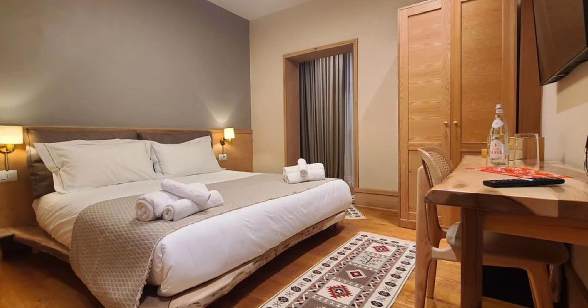 Velar Hotel Boutique คอร์เชอ ภายนอก รูปภาพ