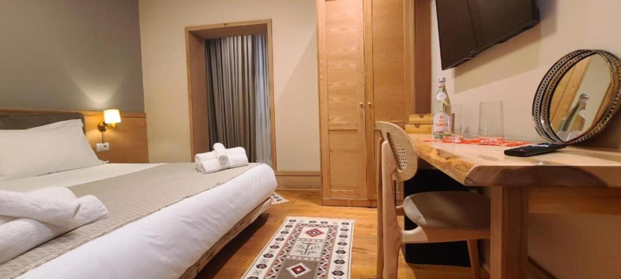 Velar Hotel Boutique คอร์เชอ ภายนอก รูปภาพ